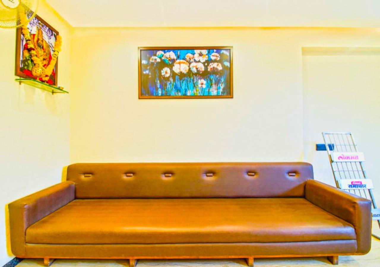 Hotel Deepali Executive Аурангабад Екстериор снимка